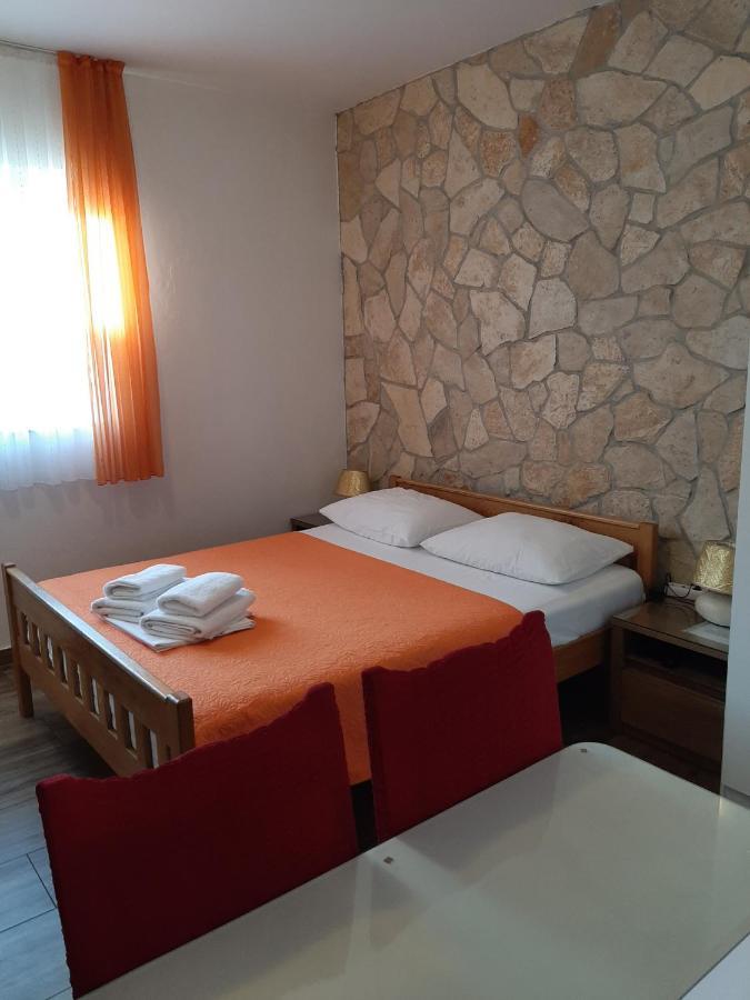 Guest House Renata Zadar Eksteriør bilde