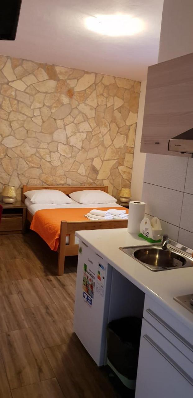 Guest House Renata Zadar Eksteriør bilde